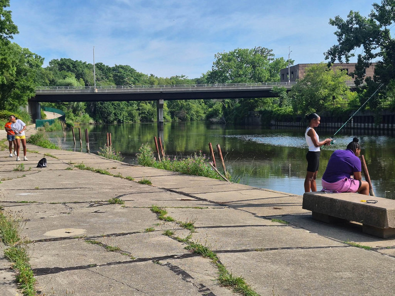 7th and 8th Grade Summer School Fishing at Root River - Photo Number 6